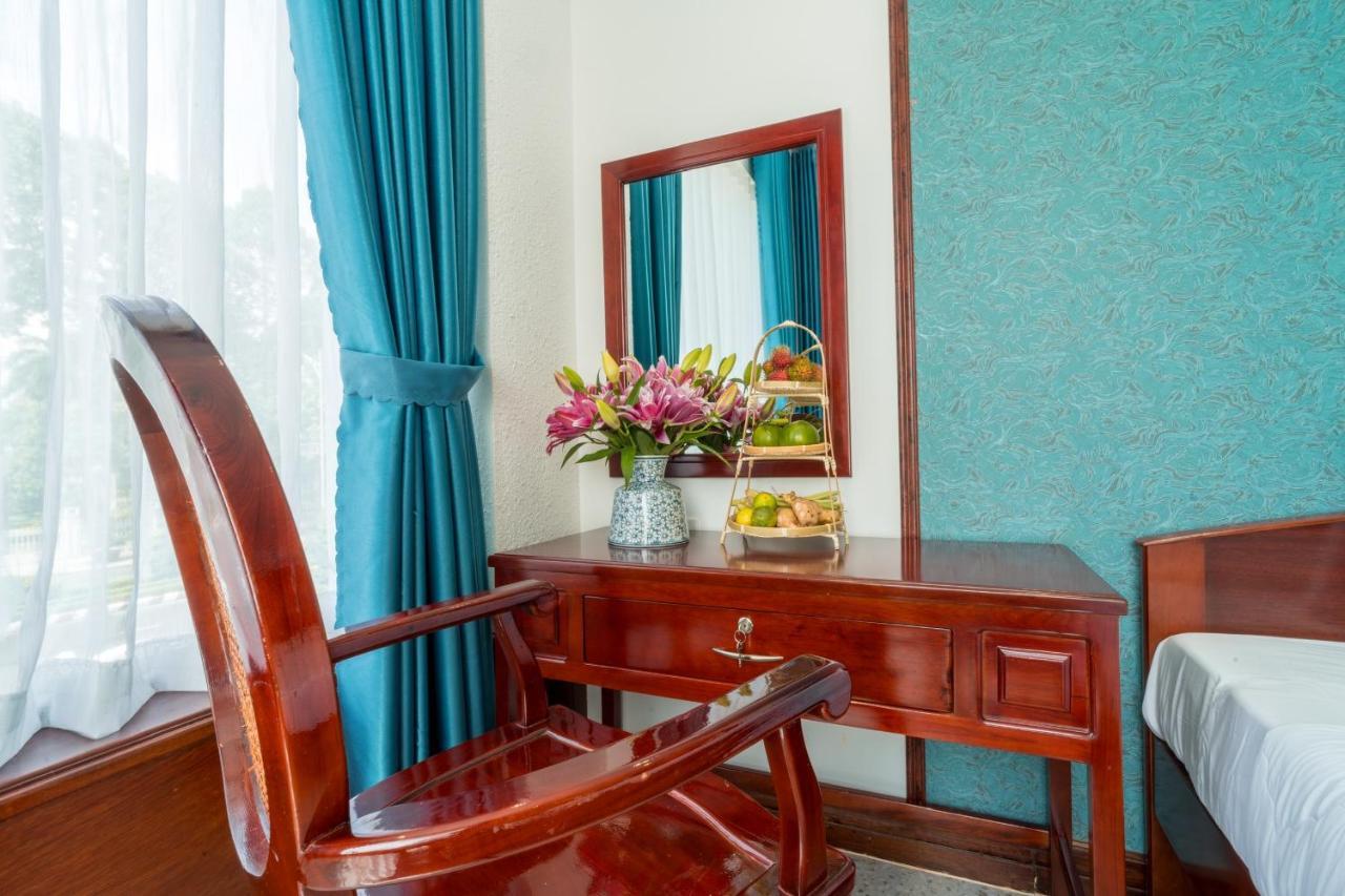 Chuong Duong Hotel My Tho Exterior photo