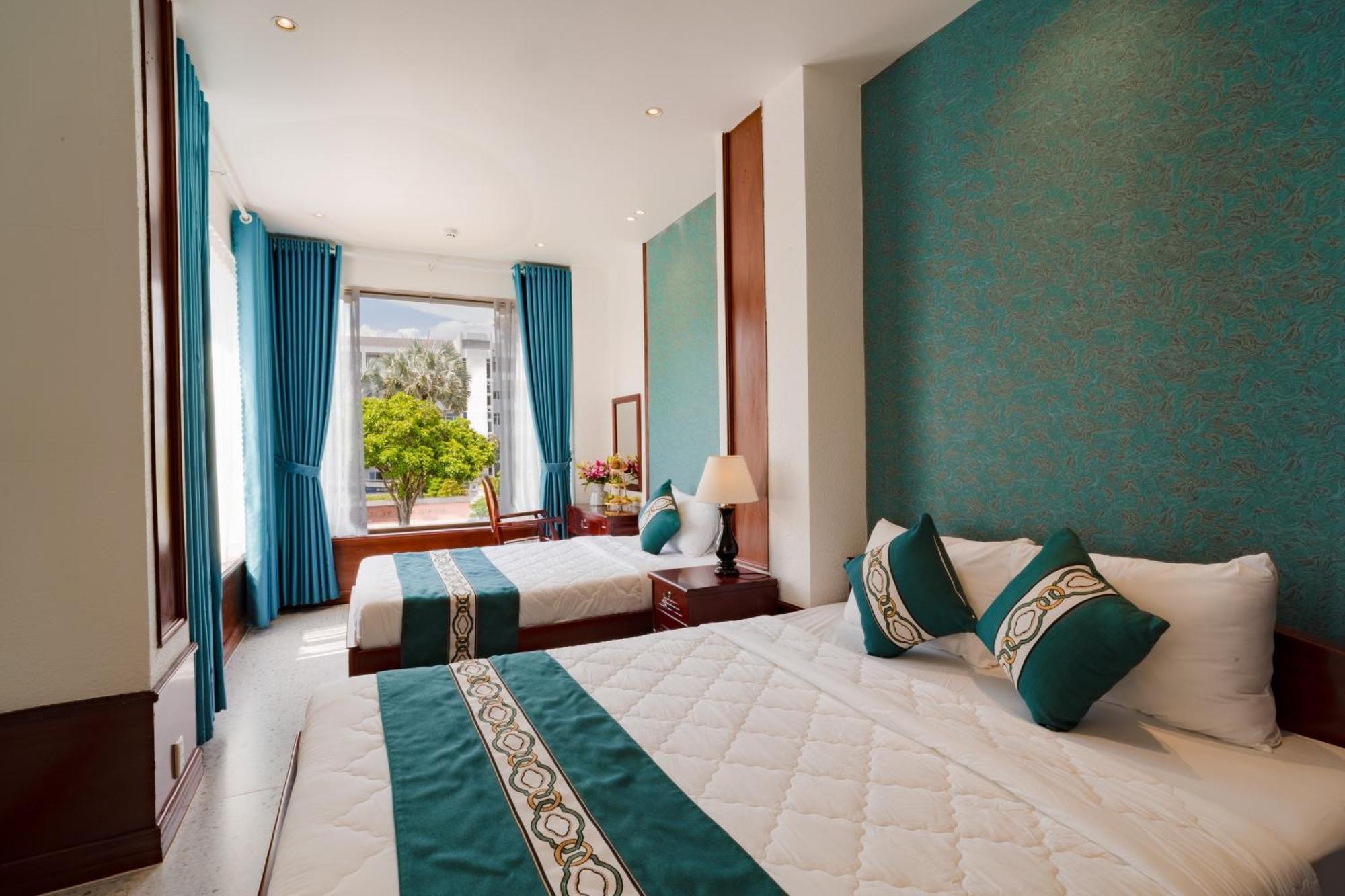 Chuong Duong Hotel My Tho Exterior photo