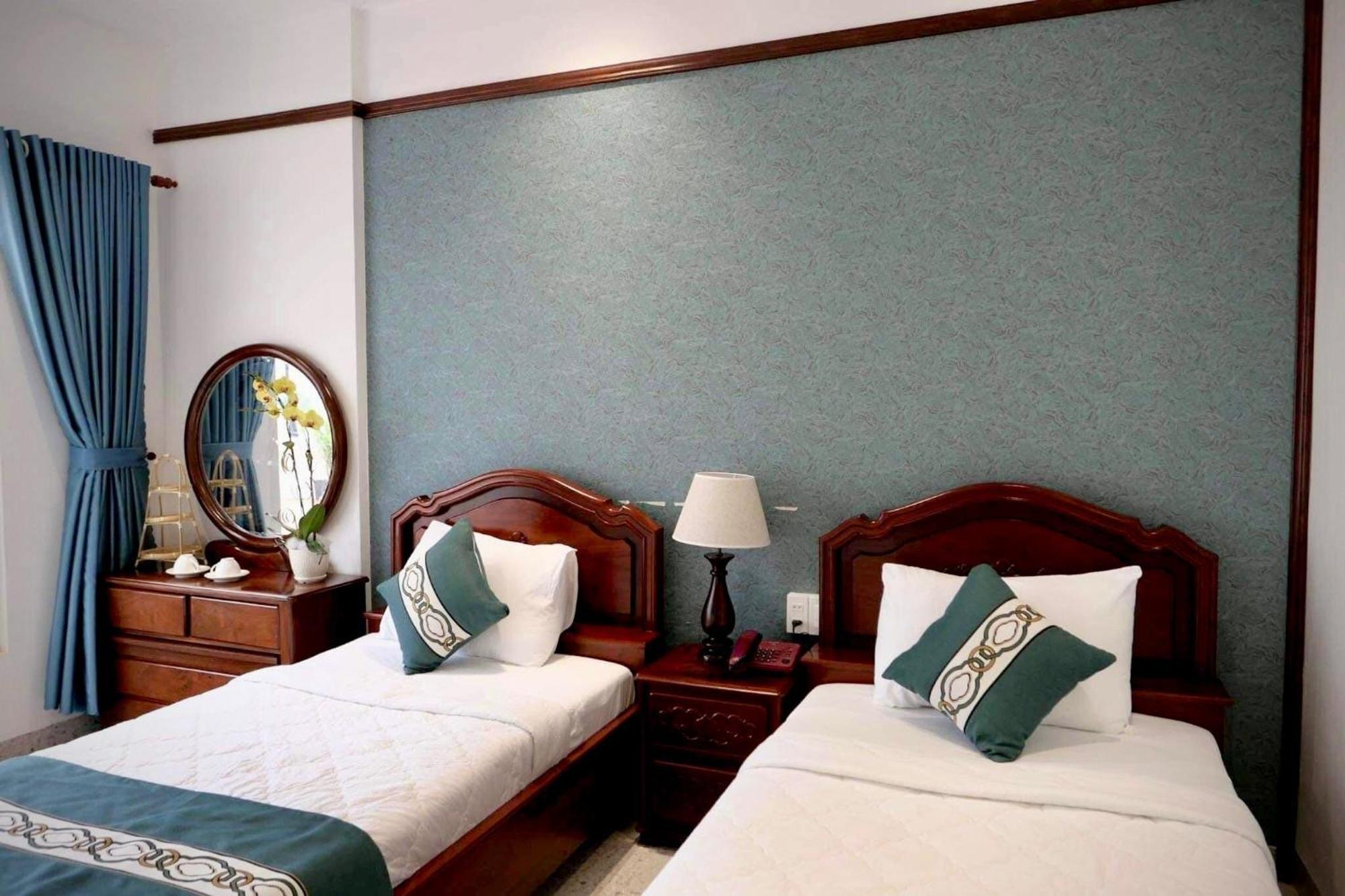 Chuong Duong Hotel My Tho Exterior photo