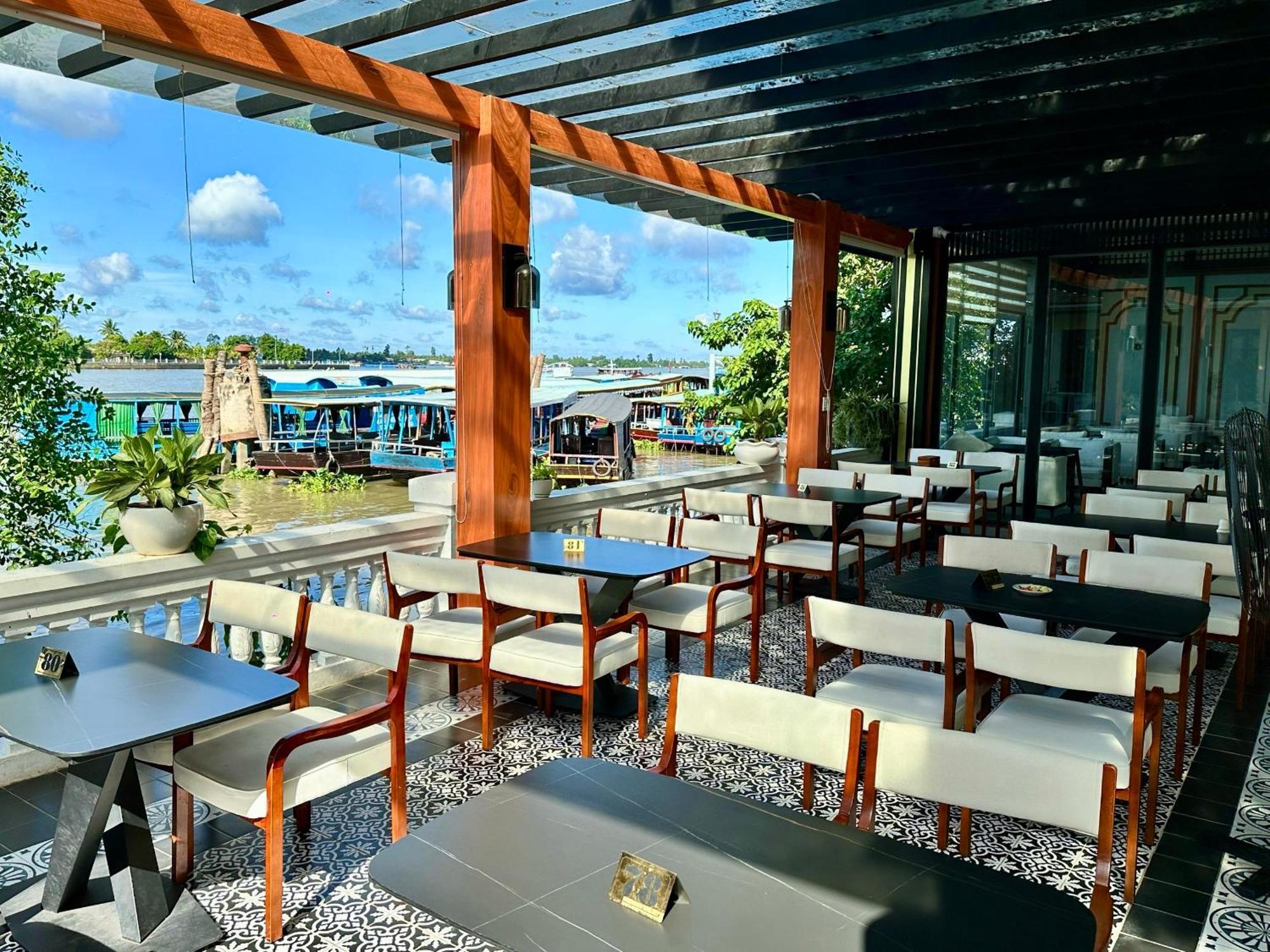 Chuong Duong Hotel My Tho Exterior photo